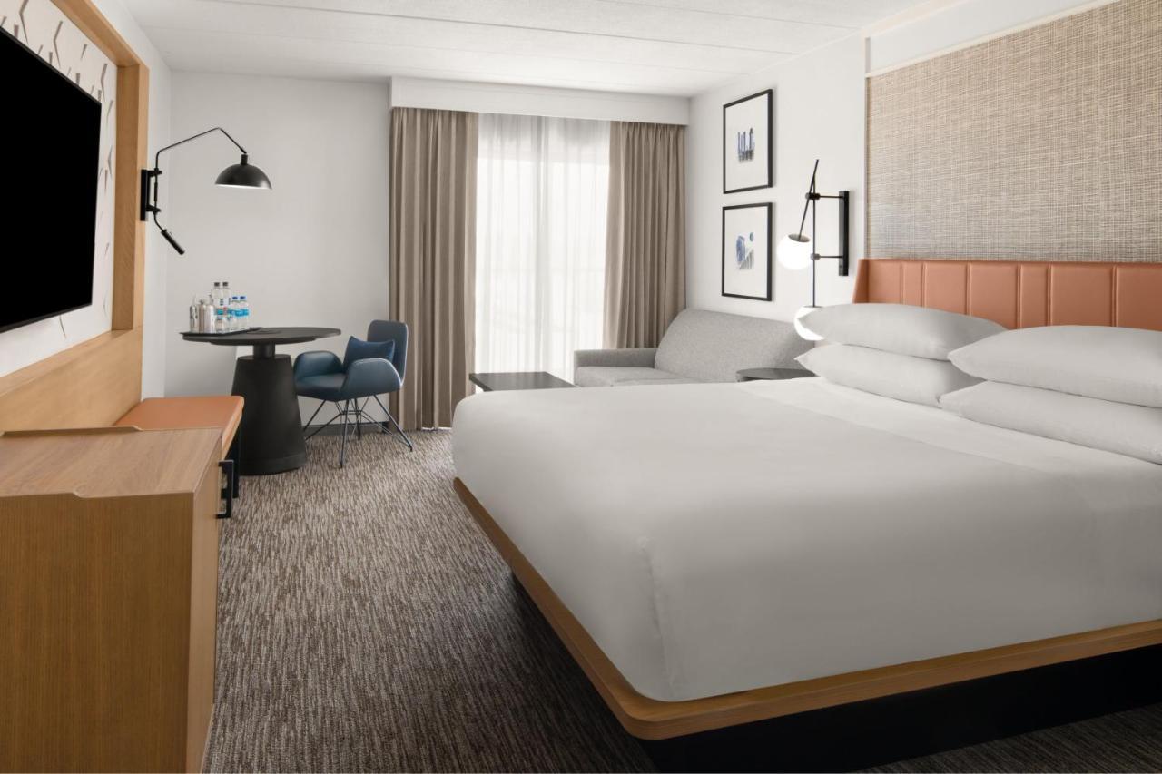 Sheraton Milwaukee ברוקפילד מראה חיצוני תמונה