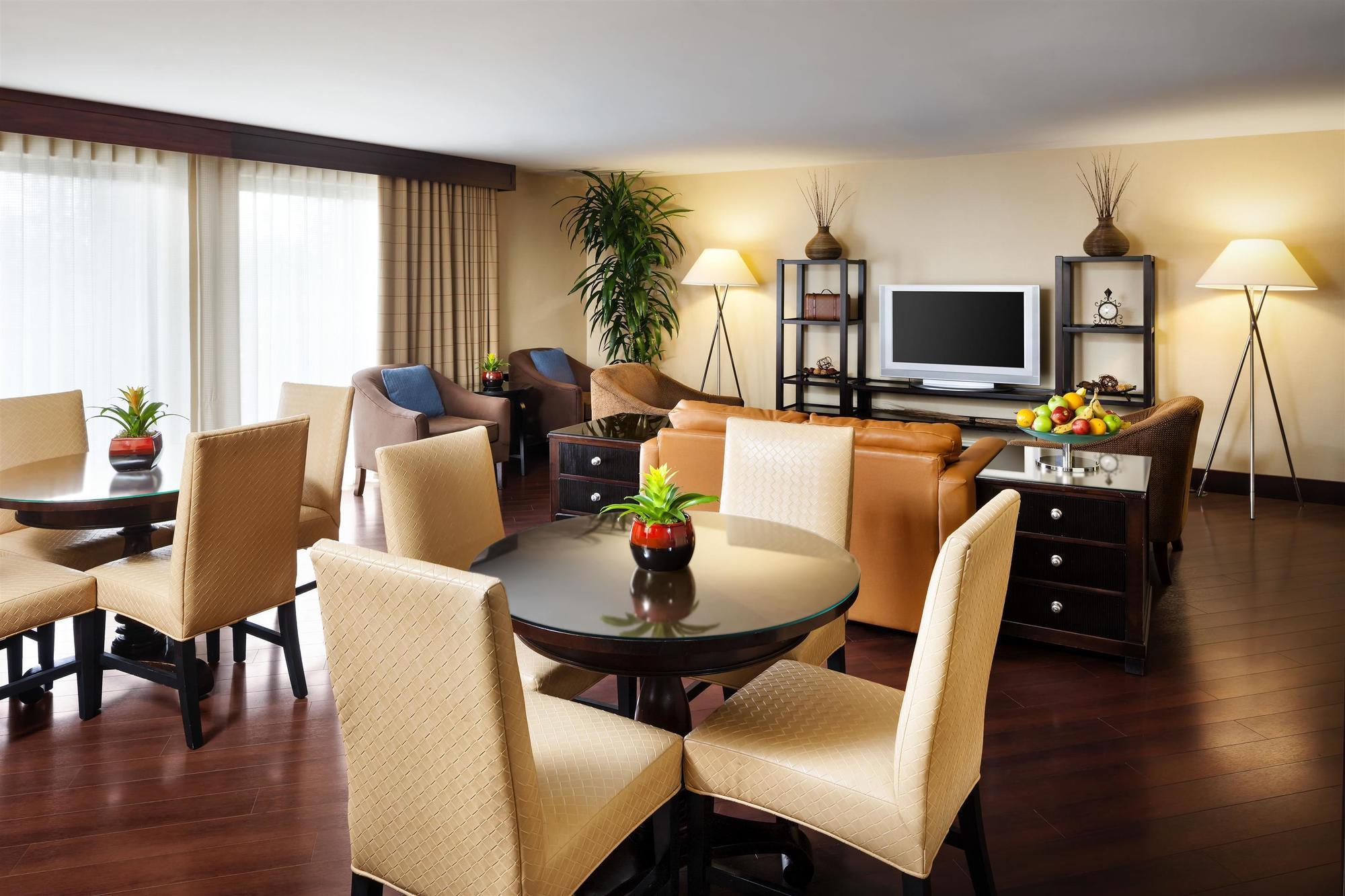 Sheraton Milwaukee ברוקפילד מראה חיצוני תמונה