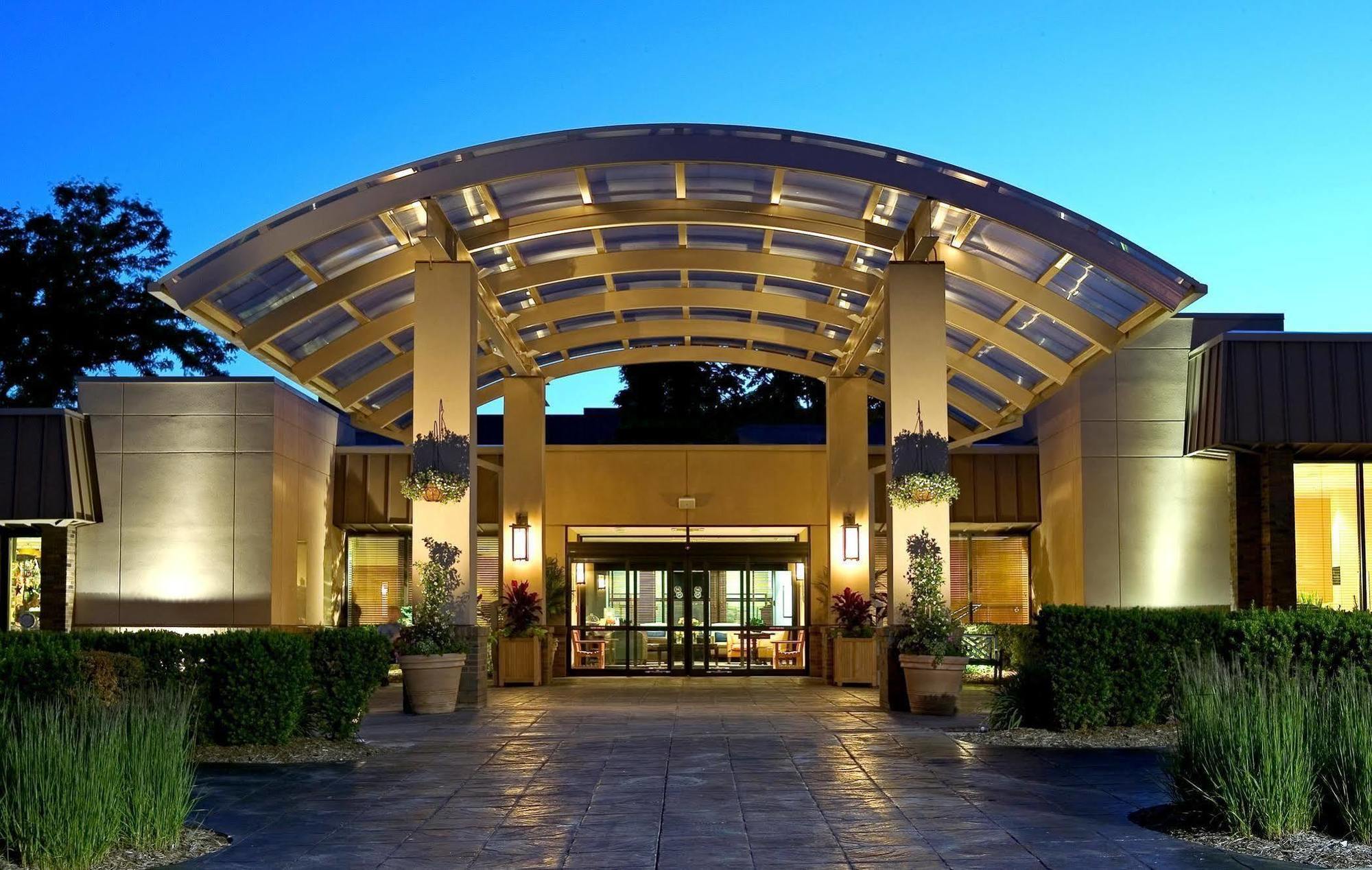 Sheraton Milwaukee ברוקפילד מראה חיצוני תמונה