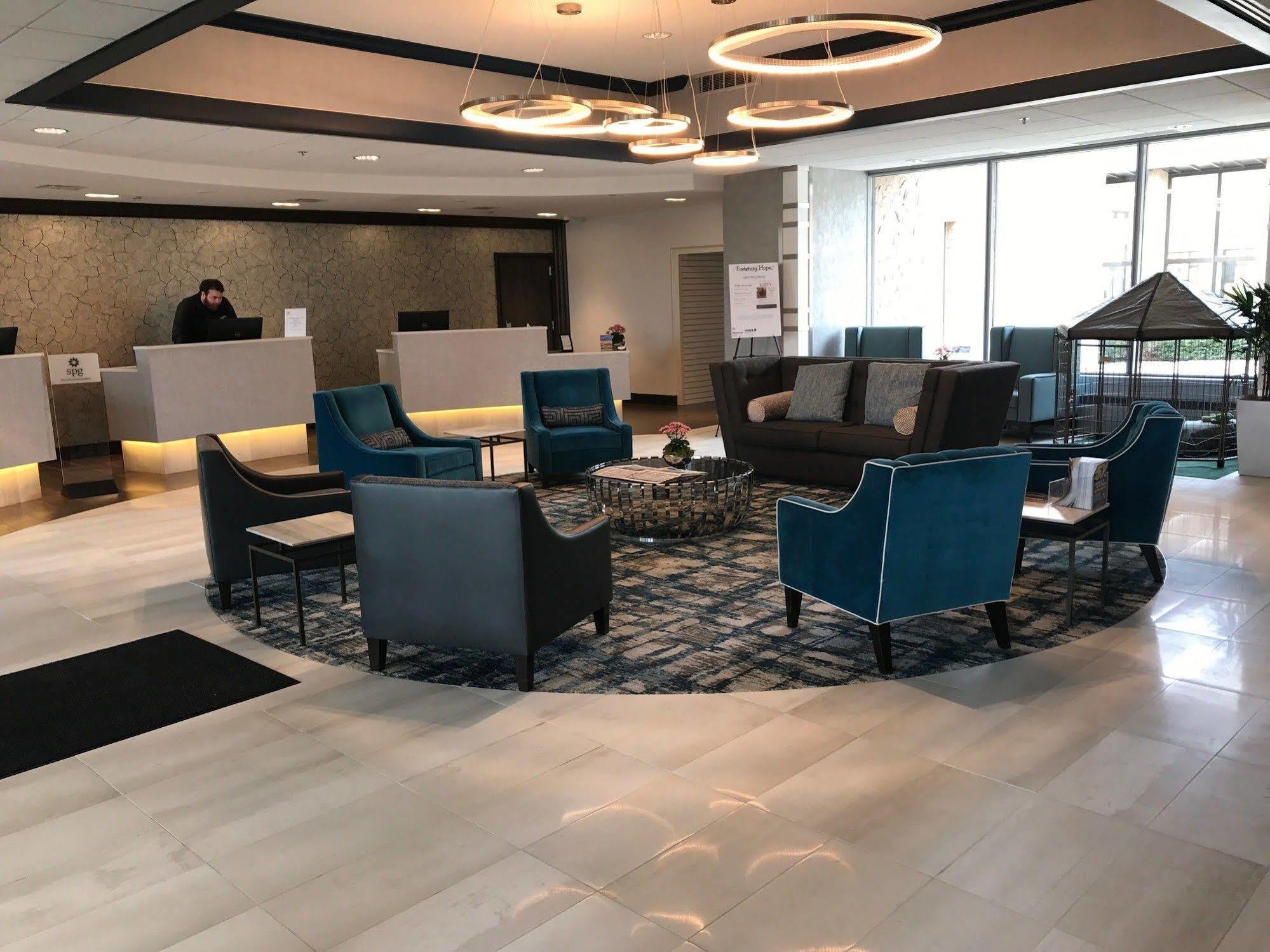 Sheraton Milwaukee ברוקפילד מראה חיצוני תמונה