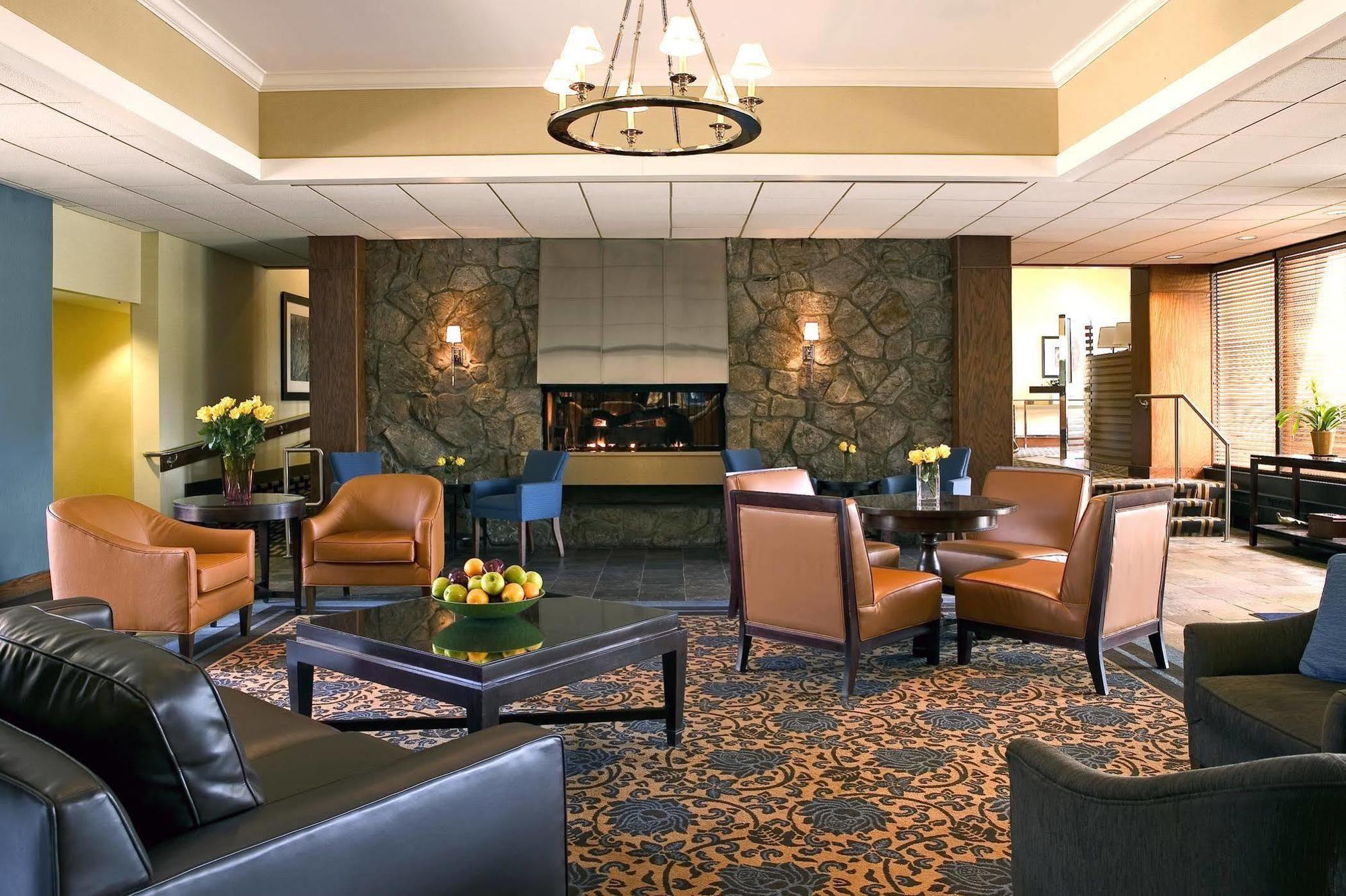 Sheraton Milwaukee ברוקפילד מראה חיצוני תמונה